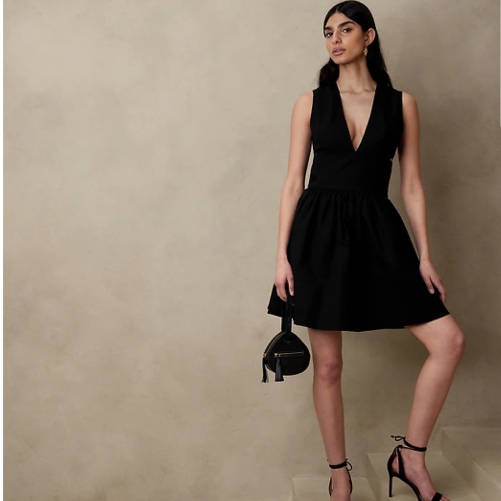 Banana Republic Anisa Cut-Out Mini Dress Size 6